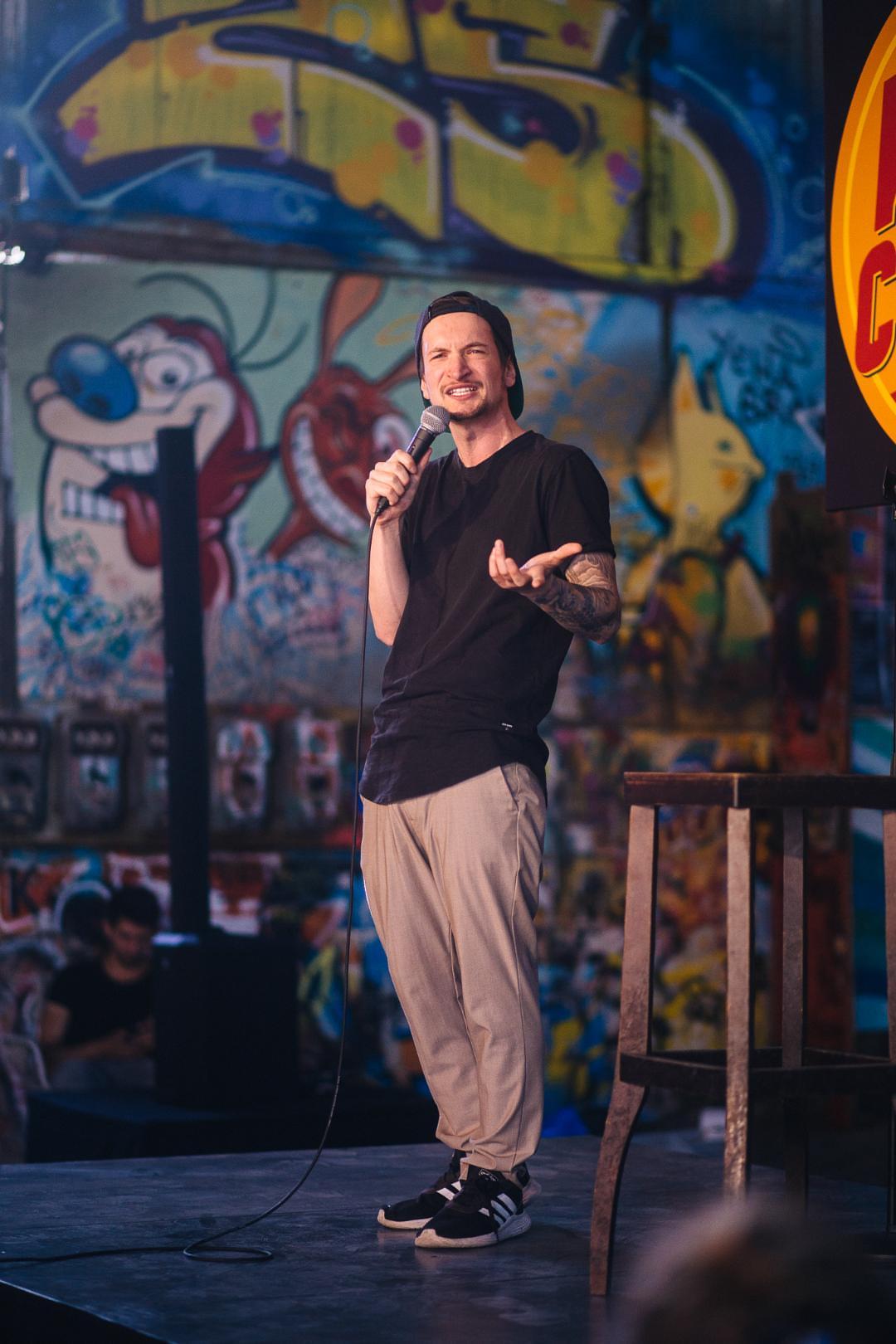 Live-Comedy auf einer Dresdner Bühne